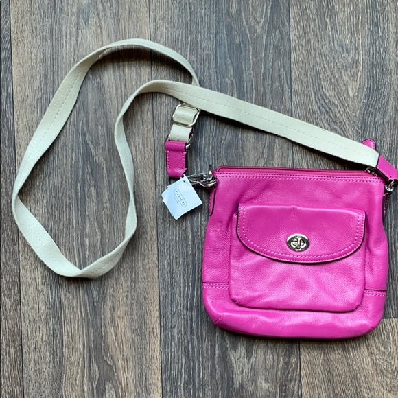 Coach cross body purse - Picture 1 of 3